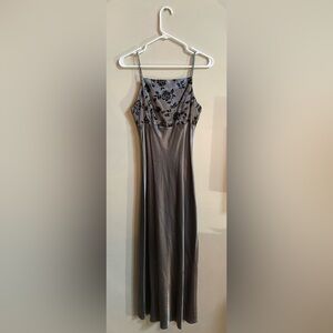 Women’s grey dress